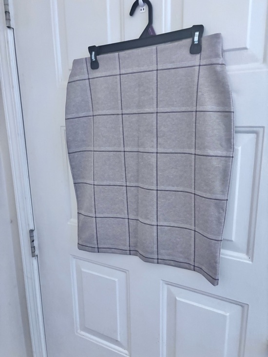 Ann Taylor Factory Dresses & Skirts - Ann Taylor Factory Tan Windowpane Pencil Skirt